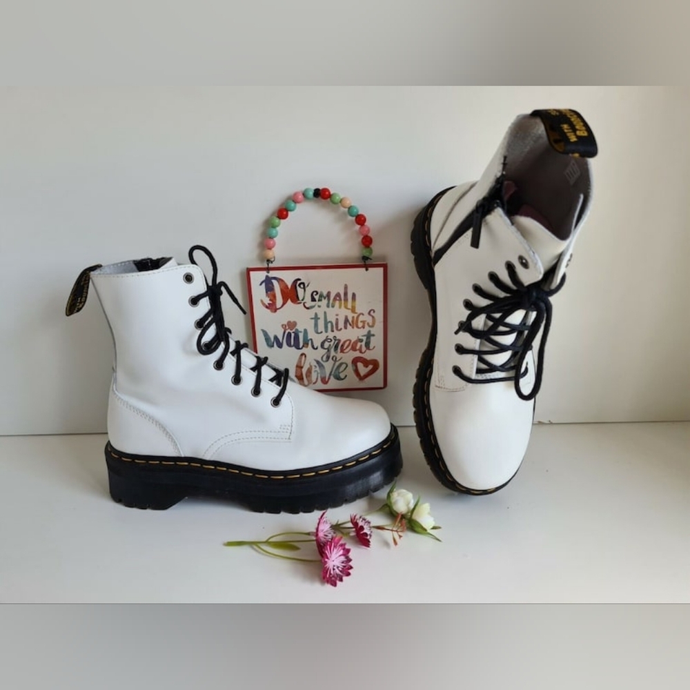 NEW Dr Martens Jadon Platform Smooth Leather Combat White boots Women Sz 6